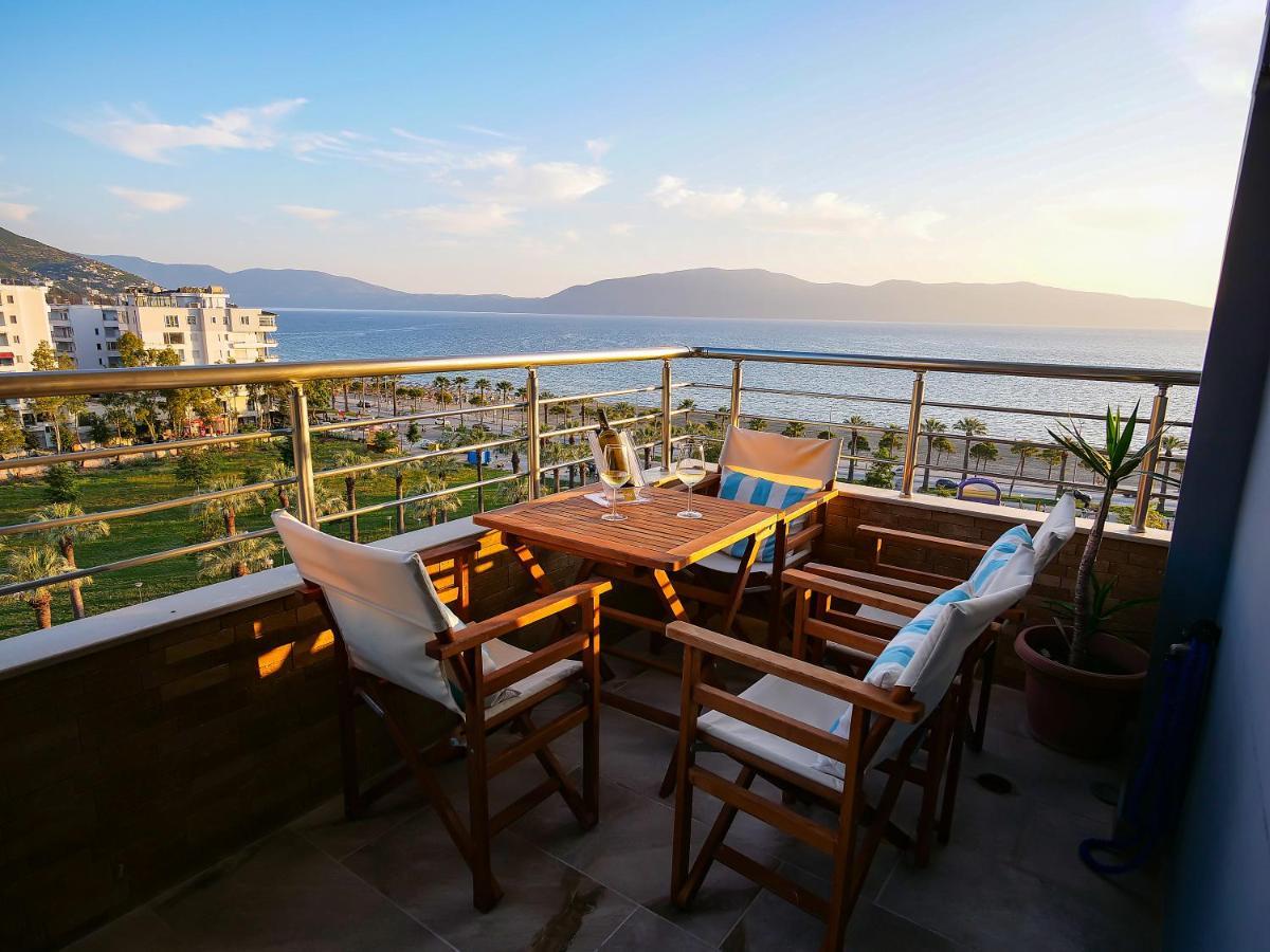 Sea Side Apartment Вльора Екстер'єр фото
